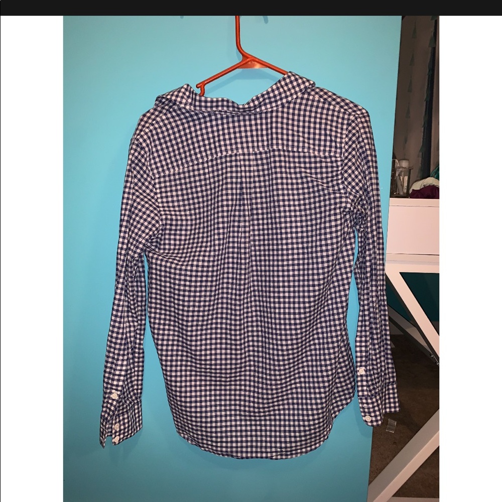 Vineyard Vines Button Down! - image 2